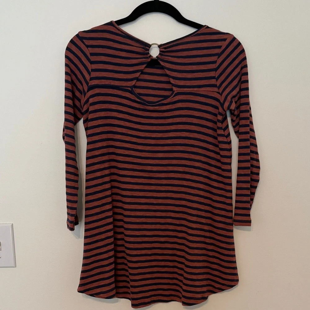 Hayden Girls Large Striped 3/4 Sleeve Keyhole Back NewTop Rust Navy G6626VM